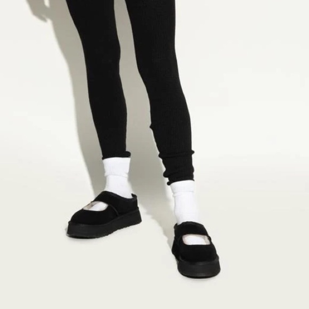 UGG Womens Bea Mary Jane Slippers Black